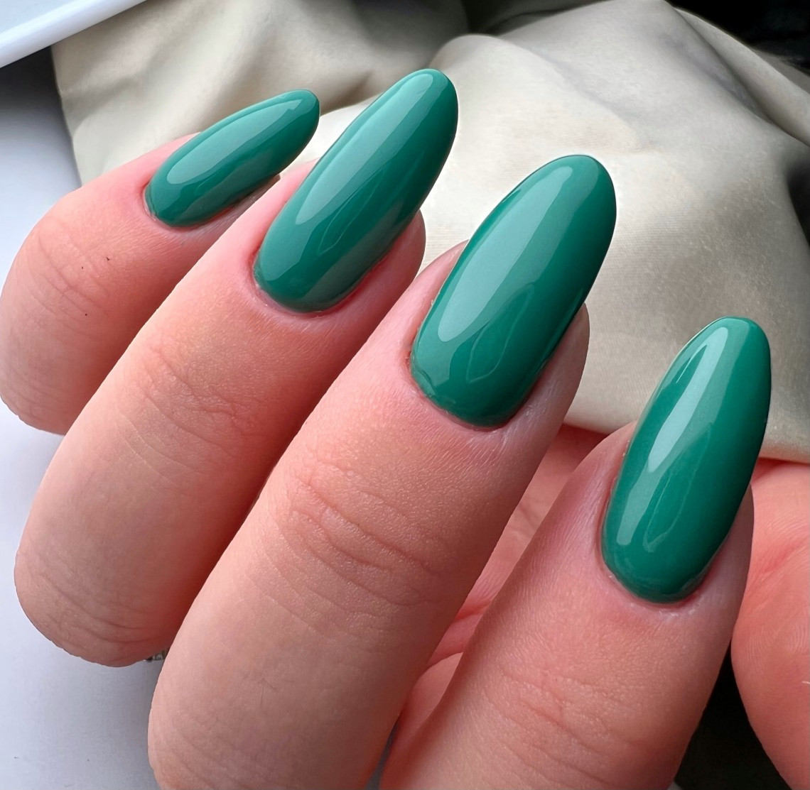 Vernis semi-permanent - Eucalyptus - 8ml 3 Vernis semi-permanent - Eucalyptus - 8ml – Image 3