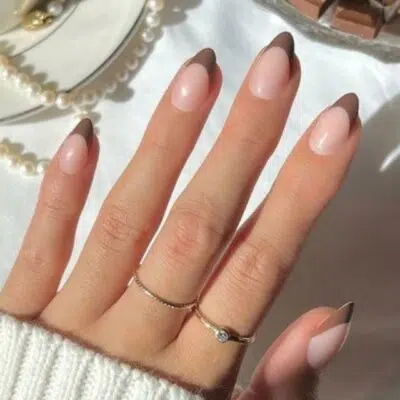 Vernis semi-permanent - Mocha Mousse - 15ml